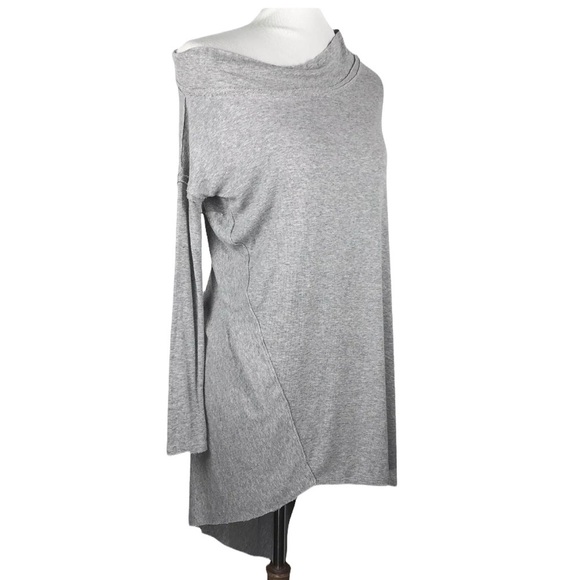 We The Free Size  XS Women's Off-Shoulder Gray Top - Picture 3 of 9